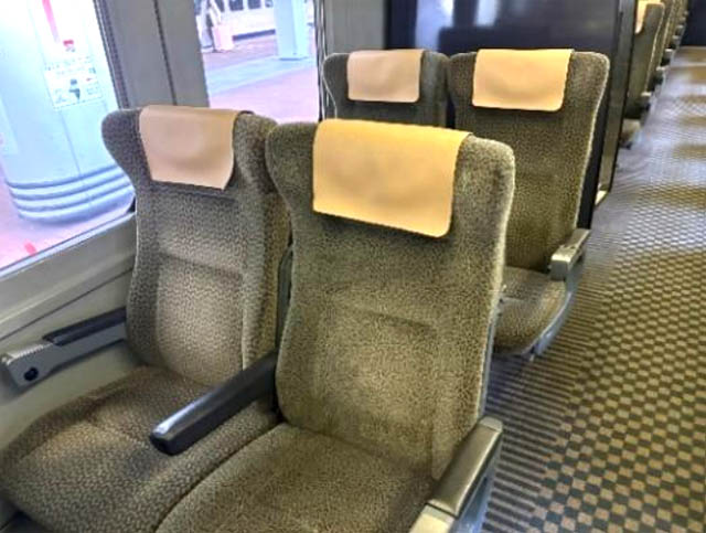 4月25日～26日 - 博多駅 特急型車両夜間滞在イベント開催 - 宿泊施設不足対策へ