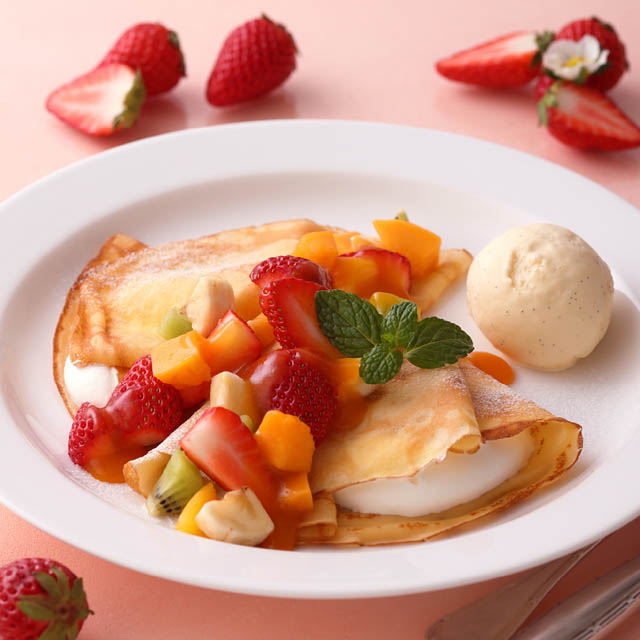 キハチ カフェ福岡三越 - モンブランとティラミスをイメージした春いちごのパフェ2種やクレープなど「春のストロベリーフェア」開催