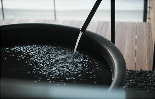 糸島 - エリア初の天然温泉付きヴィラ「SAND」誕生。全棟ビーチ直結・源泉掛け流しの贅沢