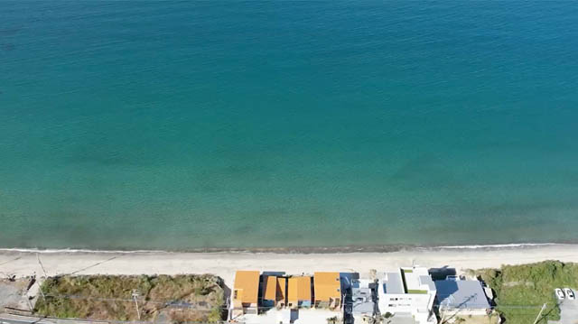 糸島 - エリア初の天然温泉付きヴィラ「SAND」誕生。全棟ビーチ直結・源泉掛け流しの贅沢