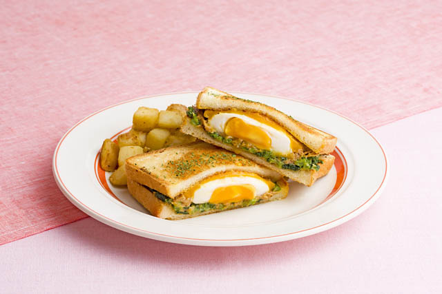 エッグスンシングス 鳥栖プレミアム・アウトレット店 -「桜ブロッサムパンケーキ」など春メニュー登場