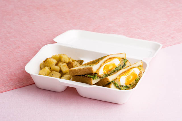 エッグスンシングス 鳥栖プレミアム・アウトレット店 -「桜ブロッサムパンケーキ」など春メニュー登場