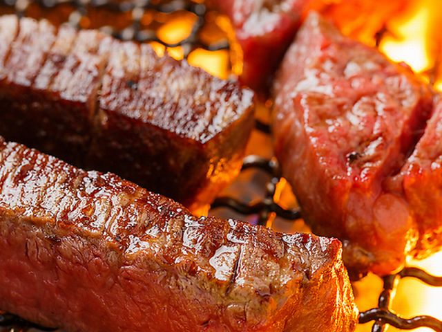 宮崎牛や国産ブランド牛も食べ放題「宮崎肉本舗 久留米店」オープン