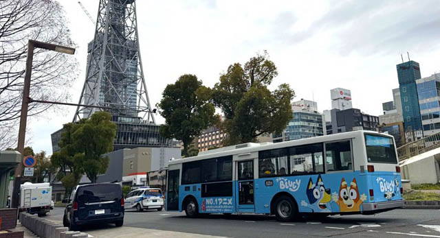 全国8箇所を巡回 - ブルーイ in シネマ 第2弾の上映決定を記念し「ブルーイ スペシャル バスツアー」開催