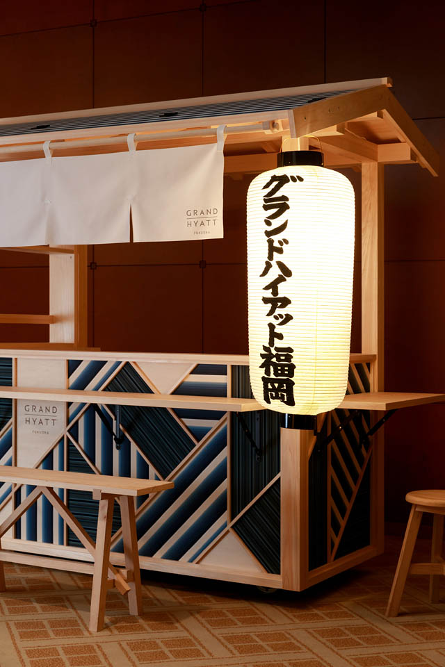 グランドハイアット福岡 - 開業30周年を記念、福岡の伝統工芸「小倉織」を取り入れた新デザインのオリジナル屋台が誕生