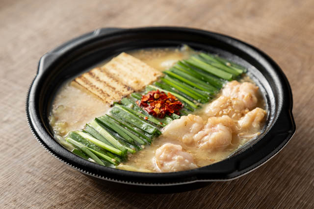 博多の老舗×最新冷凍技術 - 「もつ鍋おおやま」の本格的な味、福岡県内のローソン60店舗にて販売へ