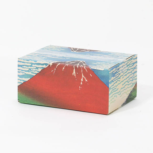 宗像から世界へ - 葛飾北斎の「浮世絵」がダンボールに！梱包をアートに変える地元の技術