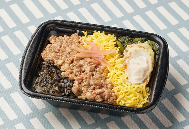 九州地方限定 - JR九州×ファミマ 九州新幹線全線開業15周年記念タイアップキャンペーン開催