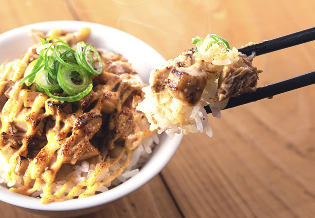 とんこつラーメンと相性ピッタリ！一風堂「炙り明太マヨチャーシューめし」期間限定で販売開始！