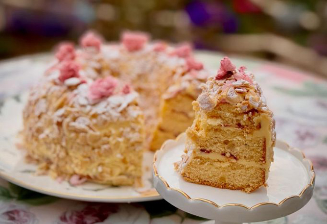 パンケーキとケーキとスープのお店「cafe楓」春日にオープン！